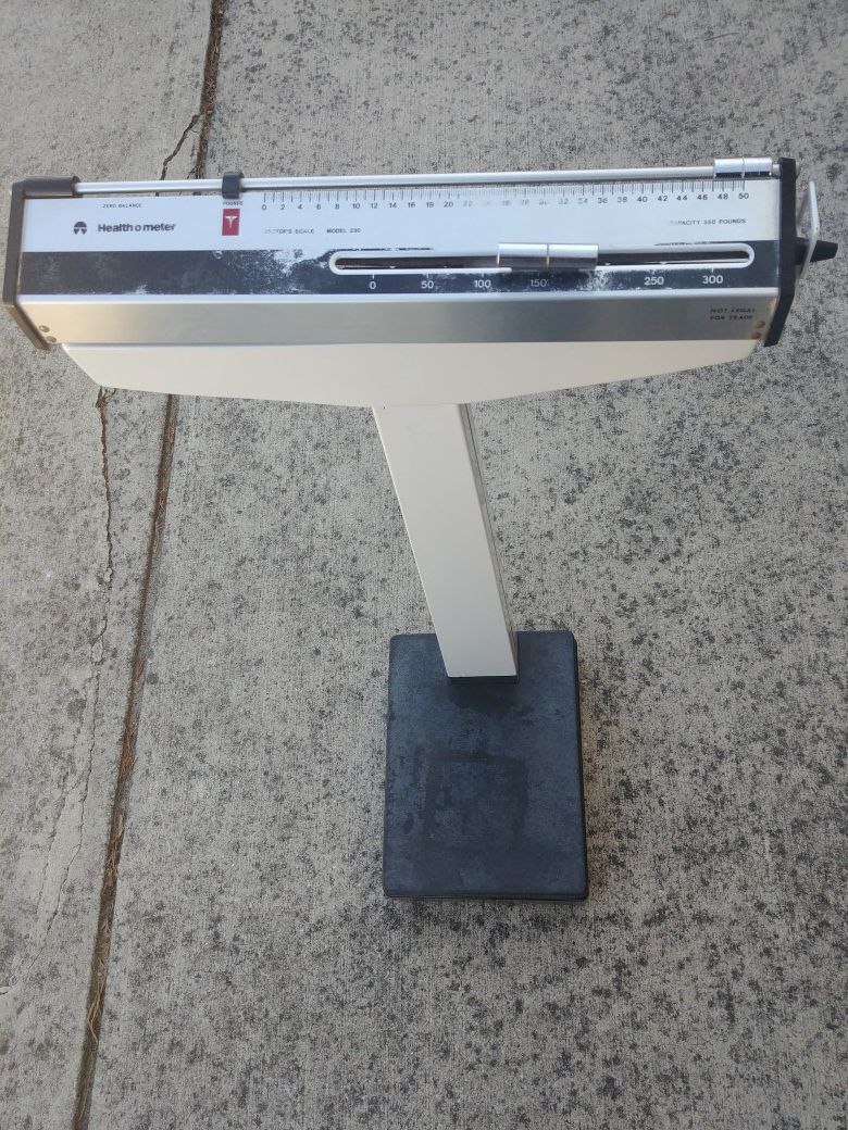 Vintage Health O Meter doctor's office Style weight scale 350 LBS
