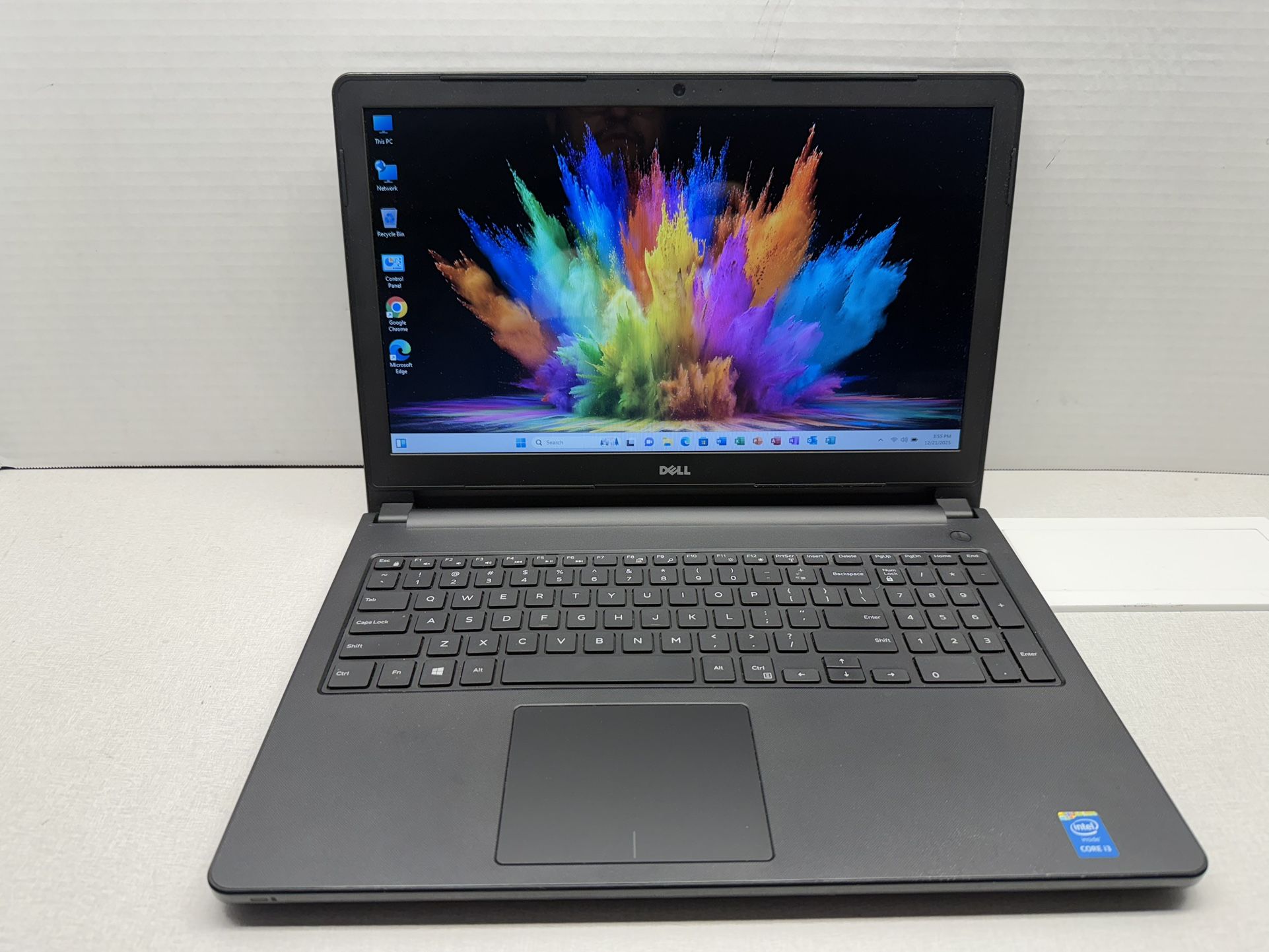 Dell Inspiron 5558 Intel Core i3, 2.10 GHz, 8 GB RAM 120 GB SSD Wireless Wifi Webcam DVDRW HDMI SD Card Reader Bluetooth Windows 11 Pro Office 2021 AC