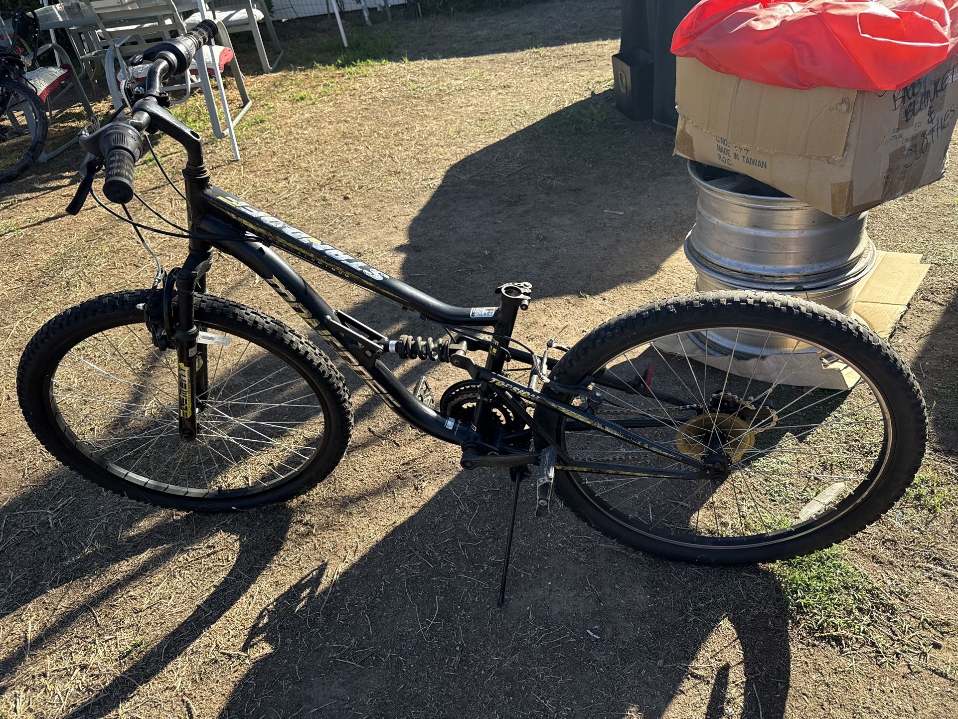 Mongoose Mountain Bike