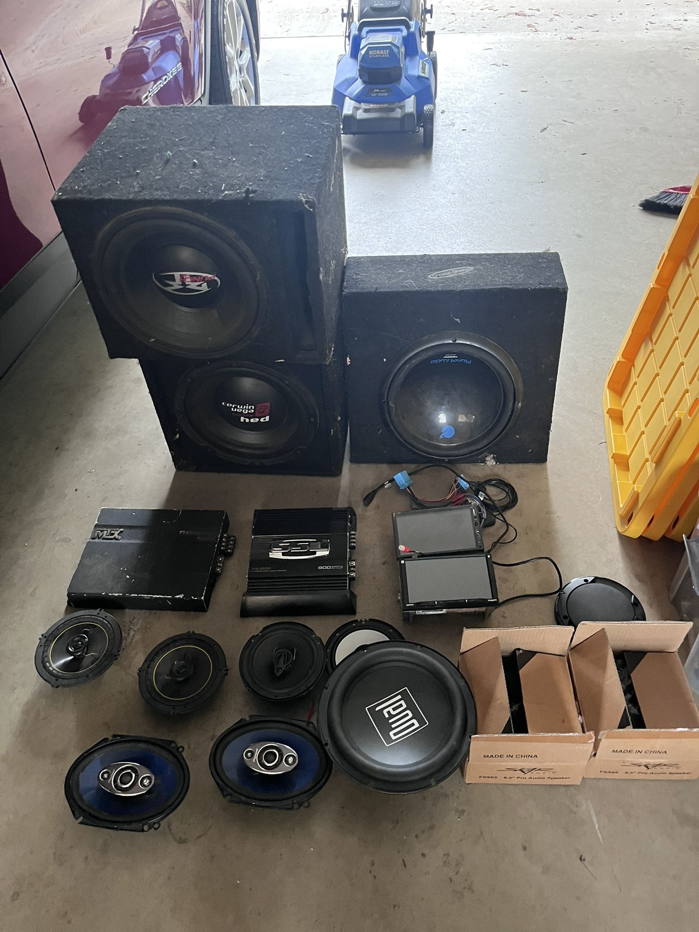 Car Audio Bass/radios/speakers/amps/backup Cameras And More