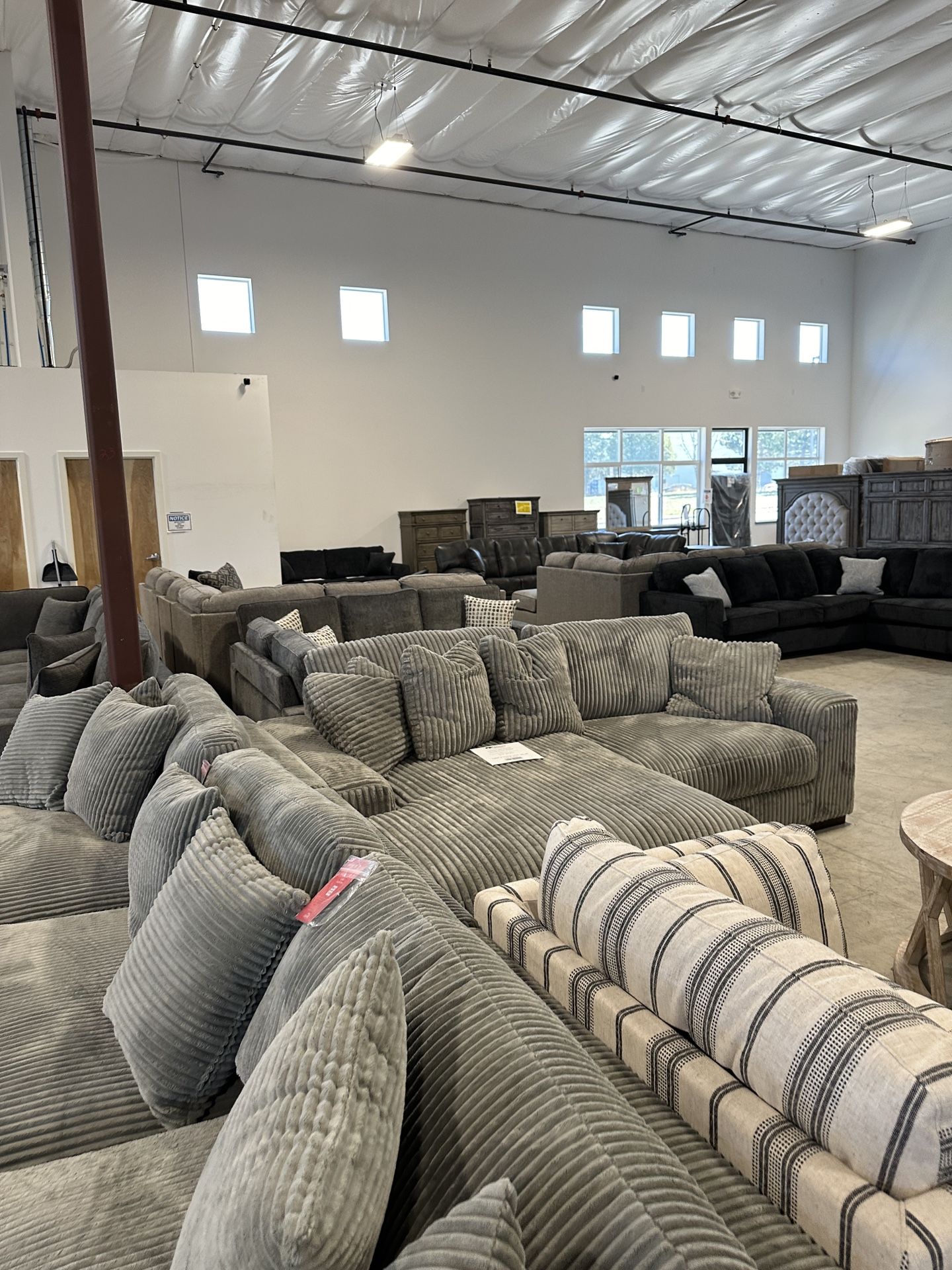 SOFAS! Sectionals!! And More! Come In To See Current Inventory 