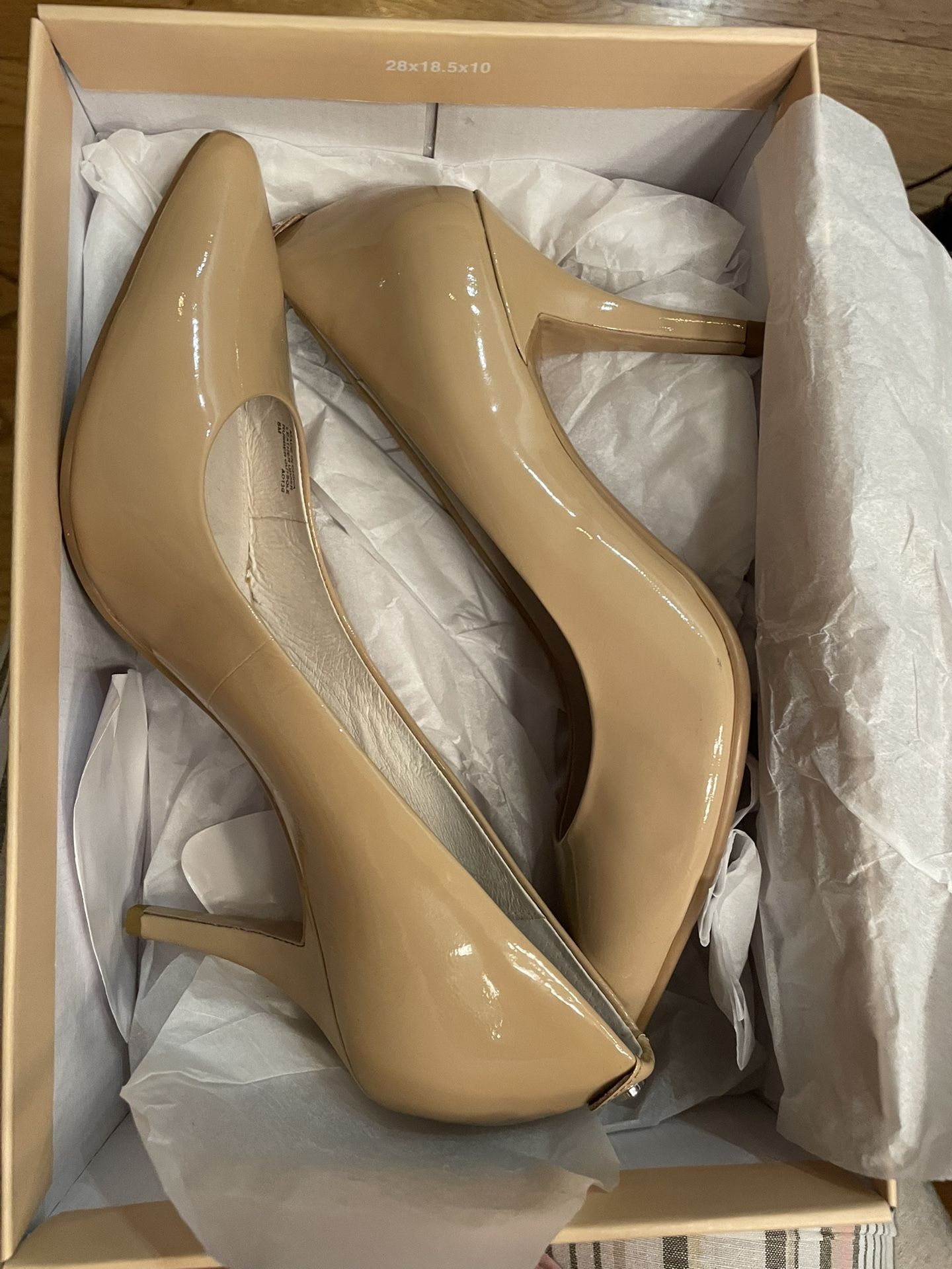 Women’s Heels. Size 8