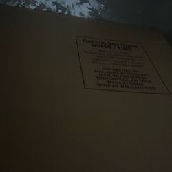 PLATFORM BED FRAME QUEEN / KING 