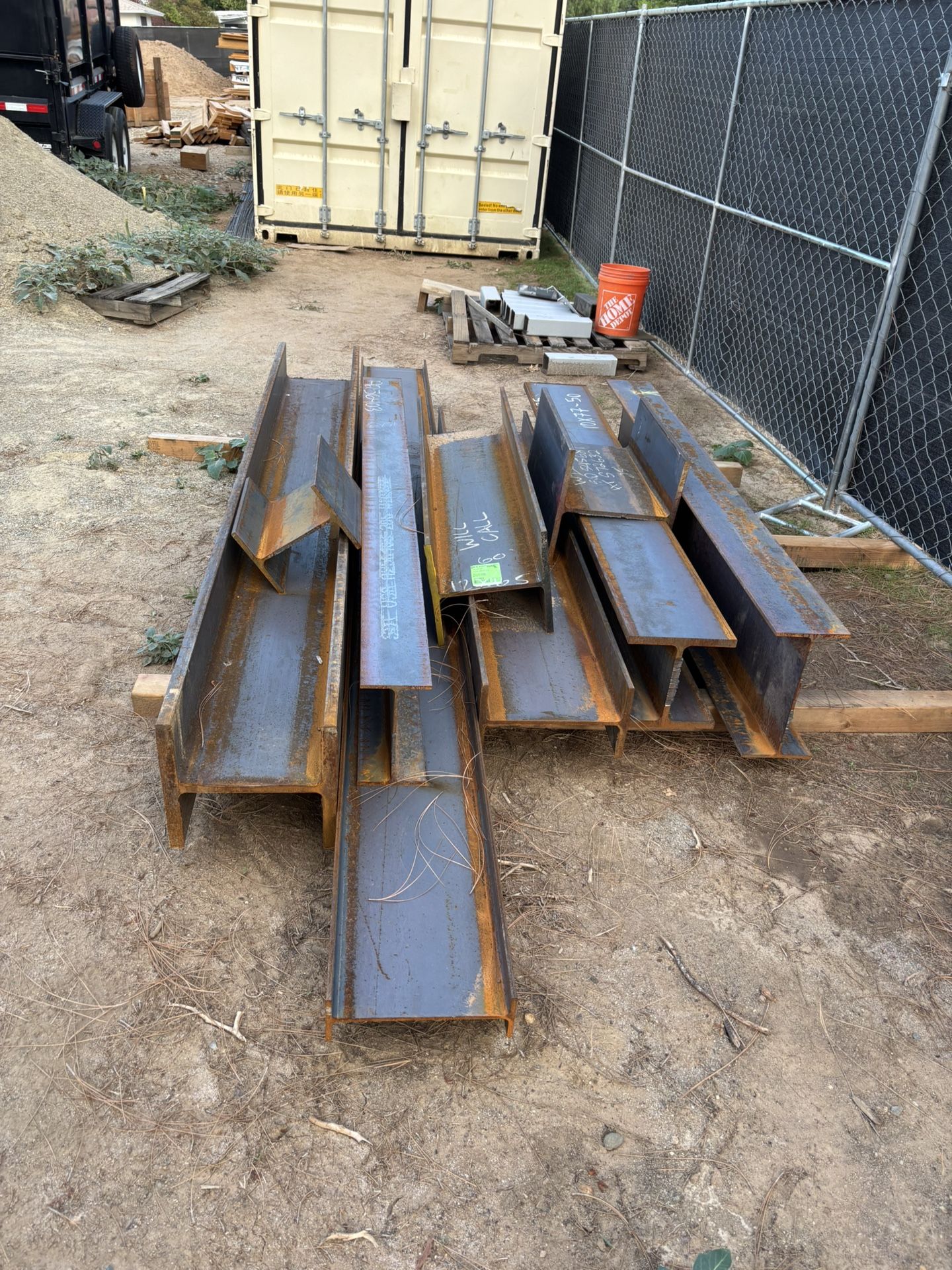 Selling 8 Heavy-duty Steel I-beams (W12x65)