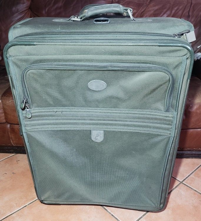 Atlantic XL Suitcase