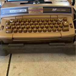 Smith Corona Coronet Super 12 Electric Portable Typewriter (cartridge)