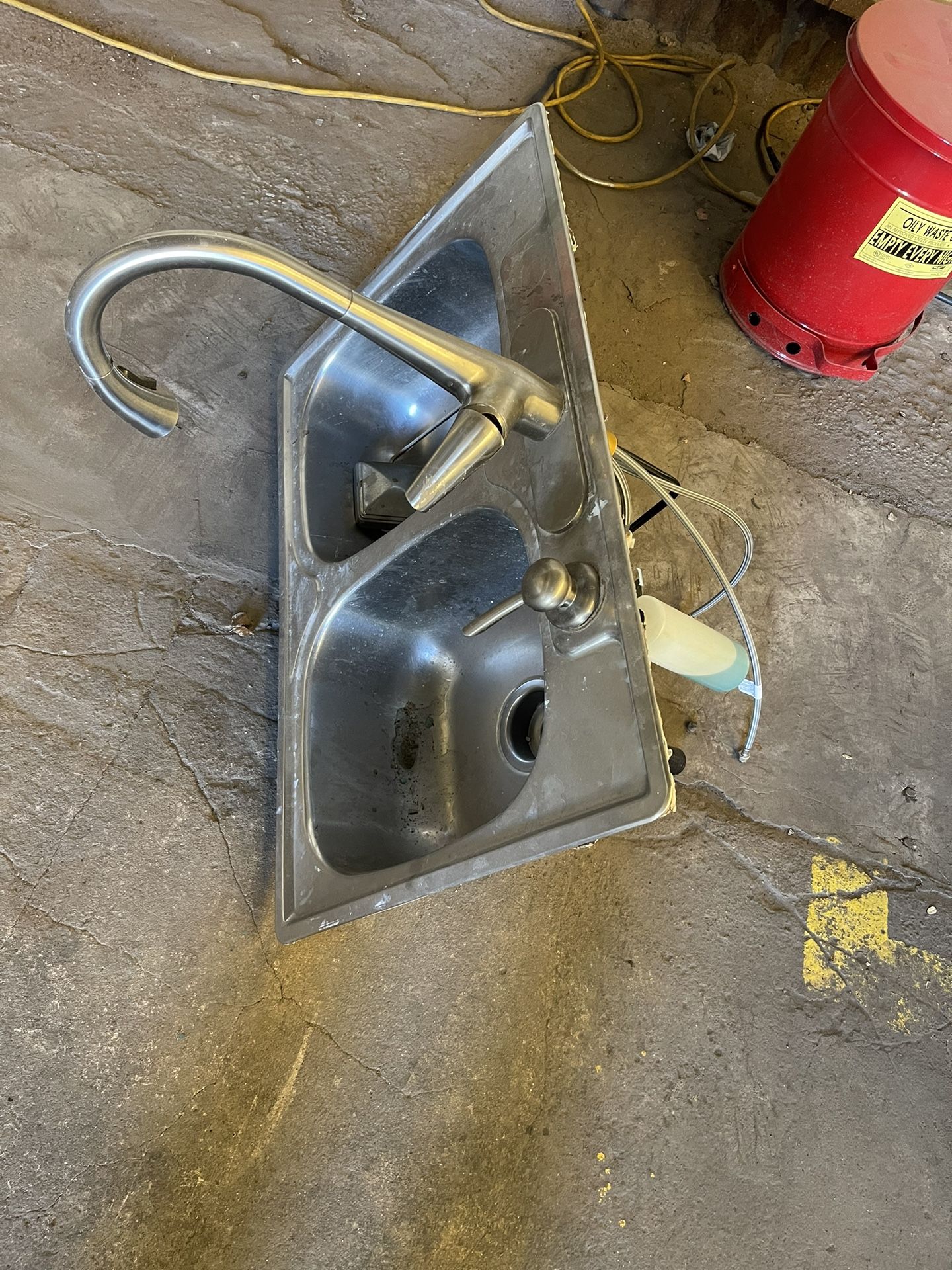 Sink Faucet