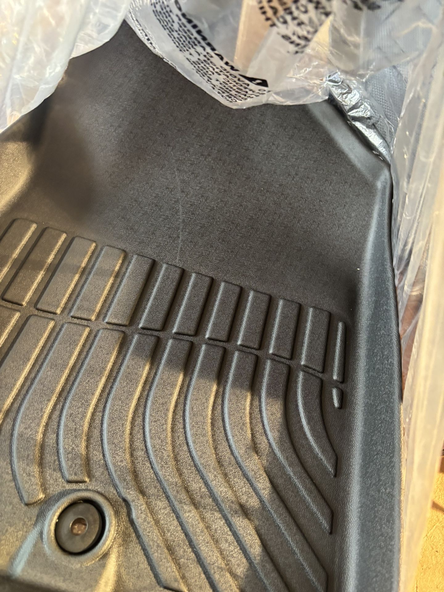 Floor Mat And Cargo Liner 