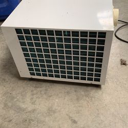 Climate right CR2500 2,500 BTU mini portable heater and air conditioner