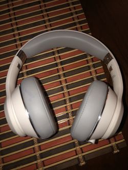 Bluetooth Headphones (iFrogz)