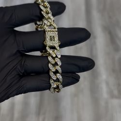 Gold Bracelet With Stones