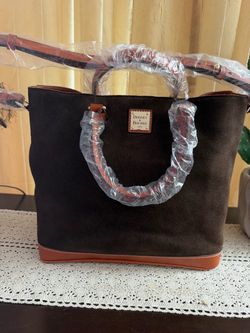 Dooney & bourke