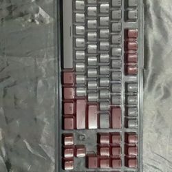 NEW UNUSED PINK KEYCAPS