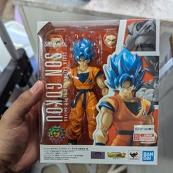 S.H. FIGUARTS Dragon Ball Super Saiyan God Super Saiyan Goku Son Gokou