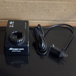 Snap-on Tools 14.4 V MicroLithium Battery Charger 