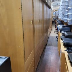 DRESSER AND WARDROBE IN ONE , VERY NICE WOOD QUALITY AND CLEAN (HOME2)