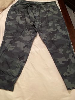Women’s 3X Camo Print Jogger Sweatpants