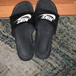 nike slides