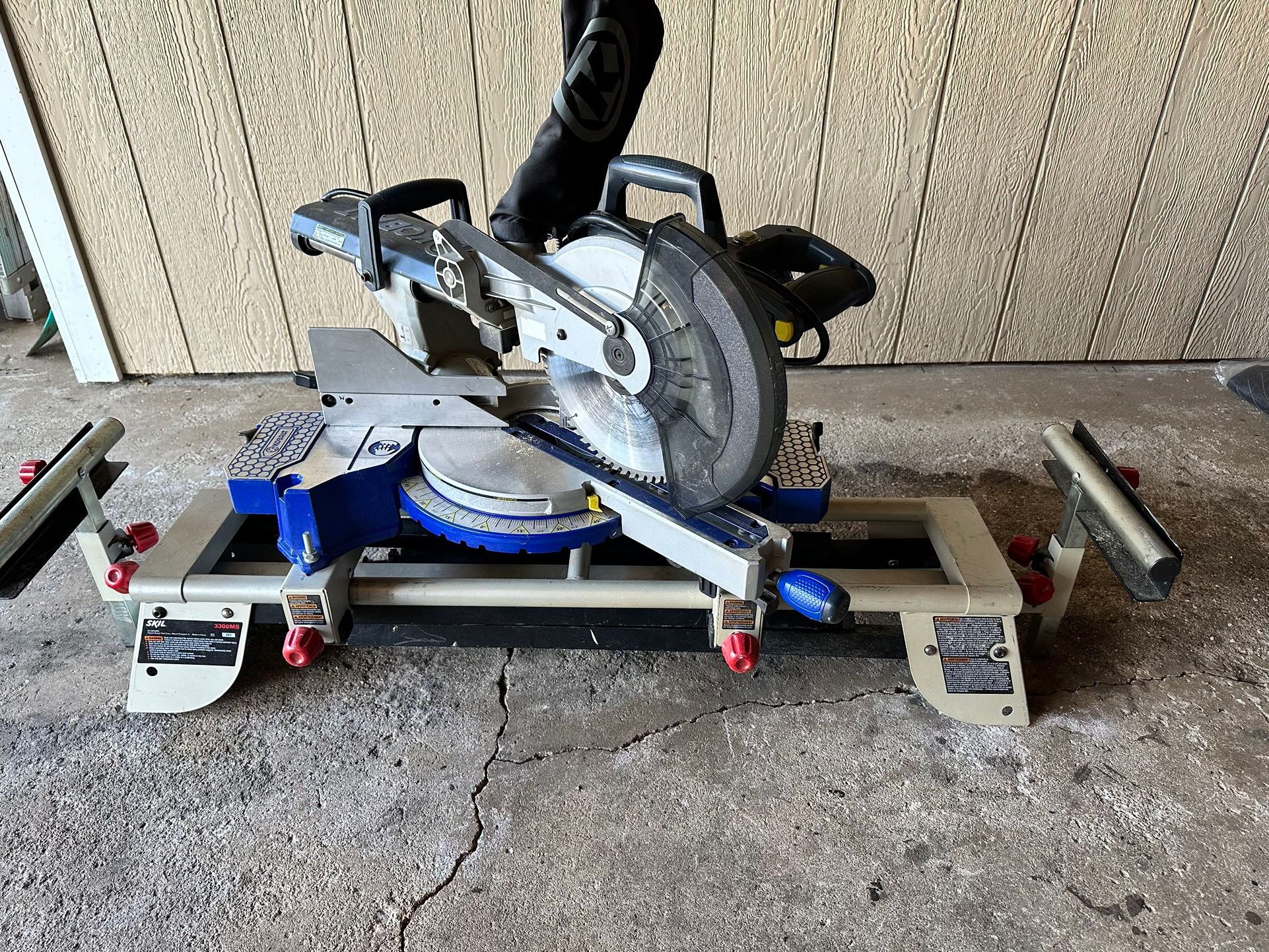Kobalt 10 Sliding Compound Miter Saw Stand With Laser Line Guide 0141914 for Sale in Mundelein IL OfferUp