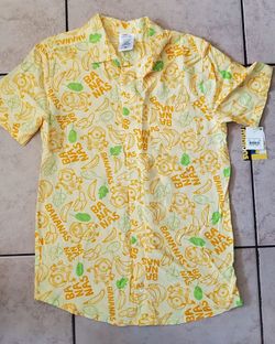New Minion Boy Shirt. Size Large