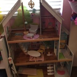 Large Kidcraft Dollhouse With Furniture 