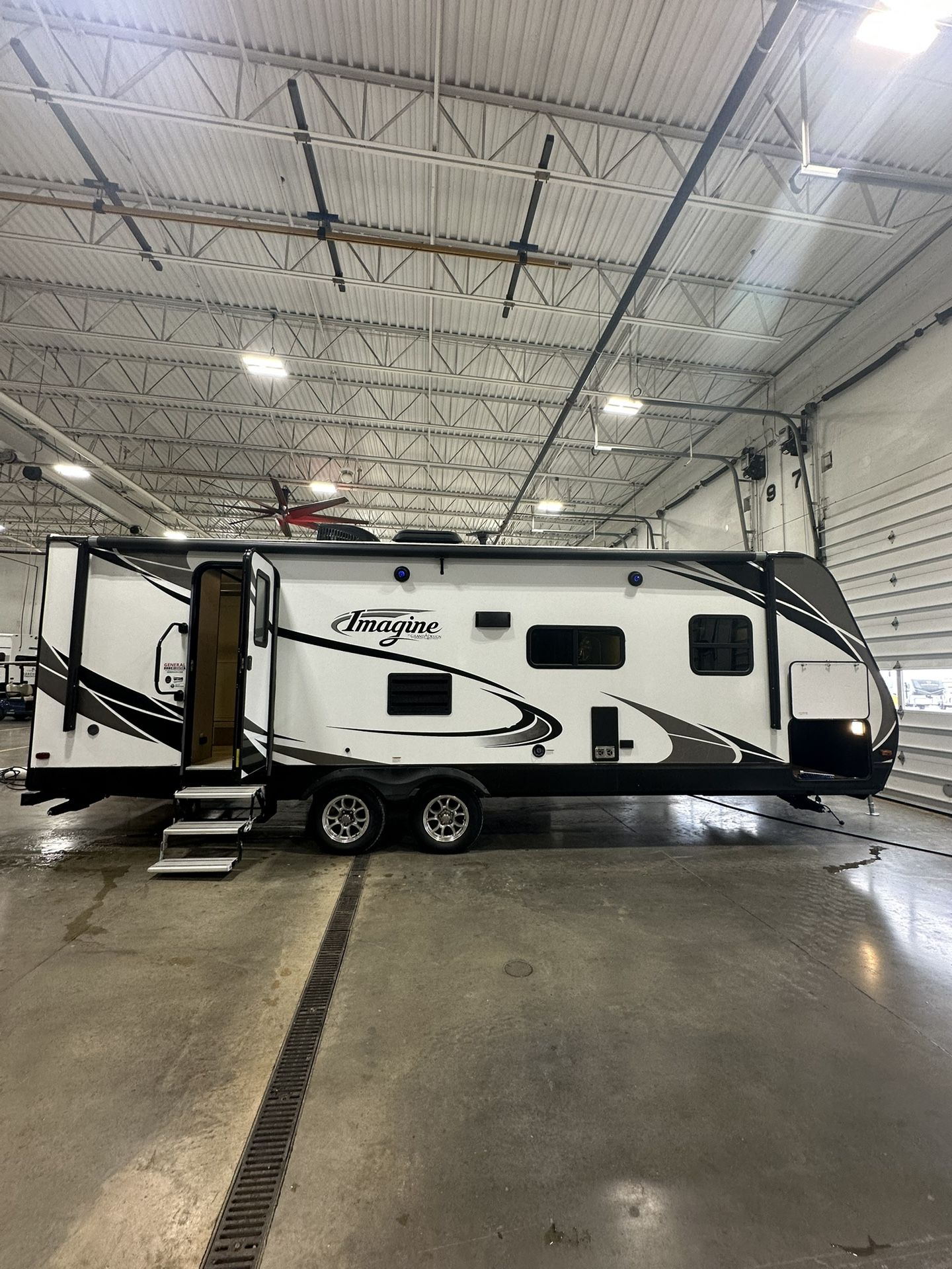 2017 GRAND DESIGN IMAGINE 2600RB