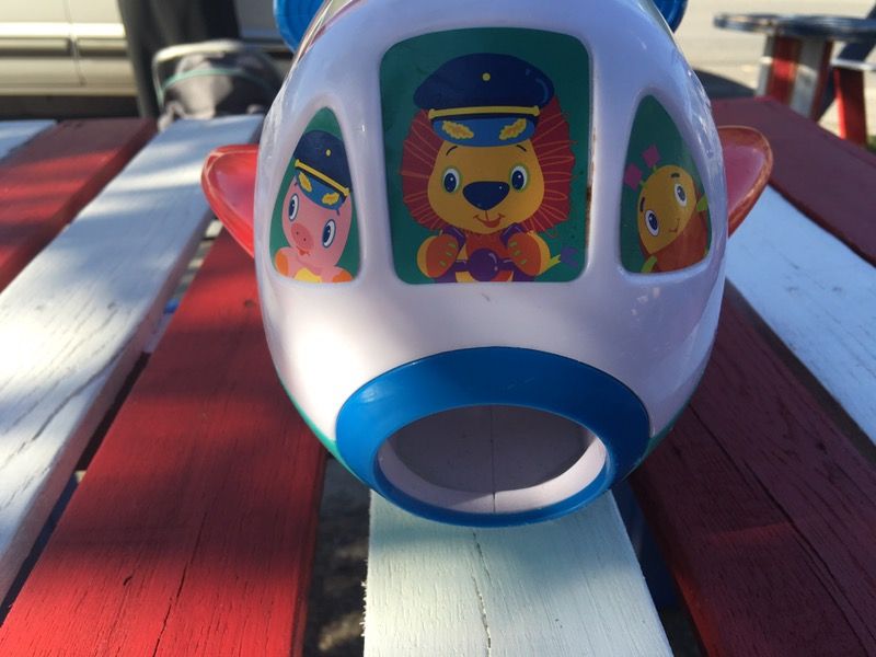 Bright starts Airplane popper