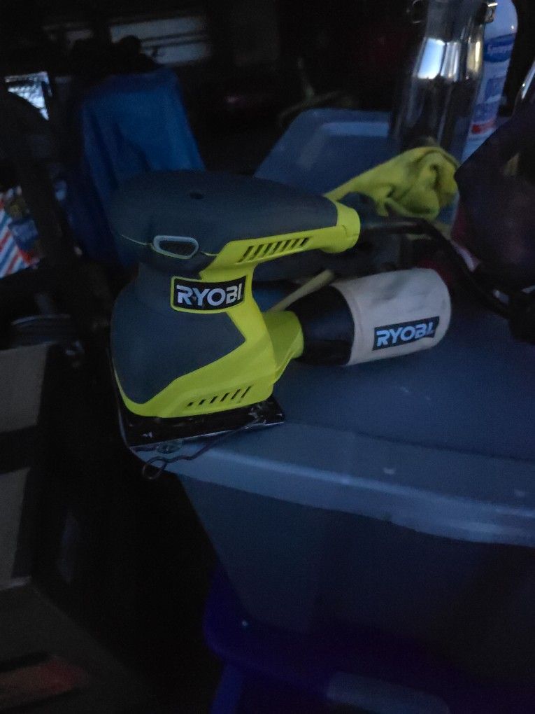 Ryobi Corded Sander