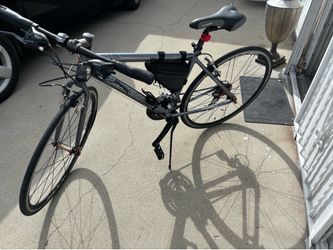 Schwinn Tourist Hybrid Road Bike - 24 Speed