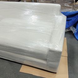 New Sofa In Excellent Condition