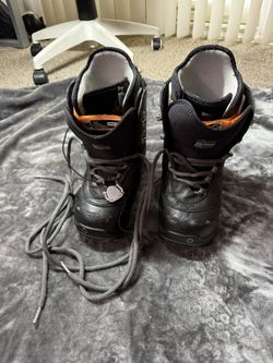 Snowboarding Boots Sz 5 Burton Ion Grom 