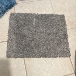 Small carpet 
