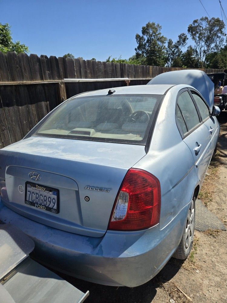 Hyundai Accent Part Out!