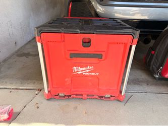 Milwaukee Packout with 22” ToolBox Packout