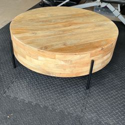 Round Mango Wood Coffee Table 