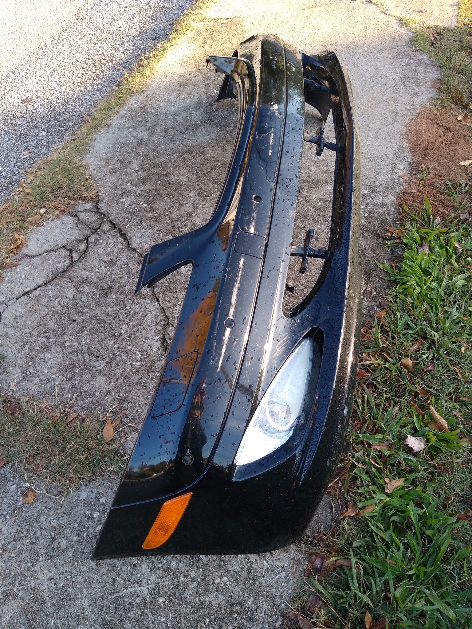 Mercedes front bumper ,fog light and side marker light ,styrofoam and sensors.