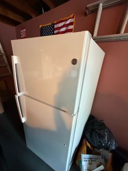 GE Refrigerator