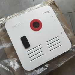 Fogatti Water Heater Door Replacement 15x15 WHITE
