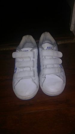 Nike shoes