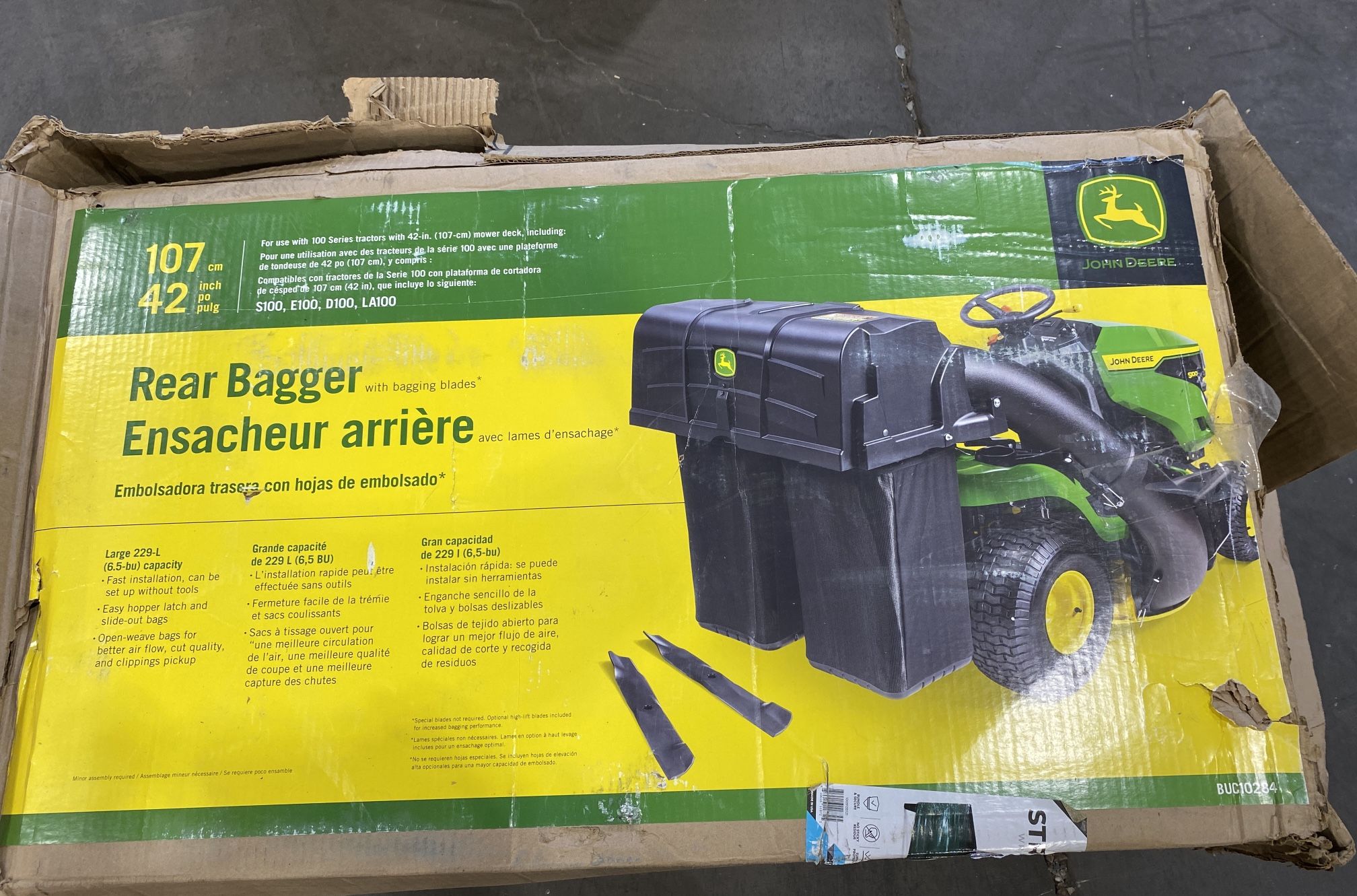 John Deere 42 in. Twin Bagger for 100 Series Tractors