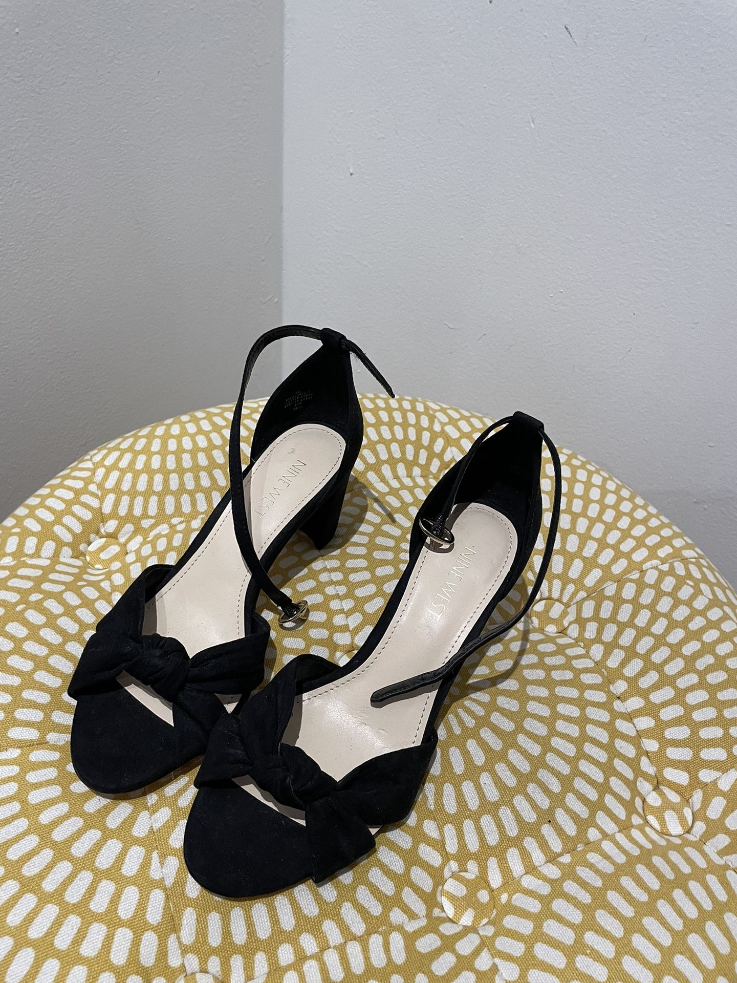 Nine West Size 6 Black Heels