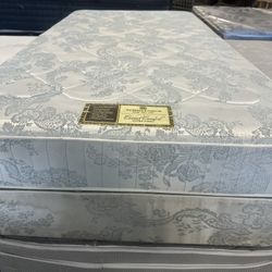 Twin Mattress With Box Springs 