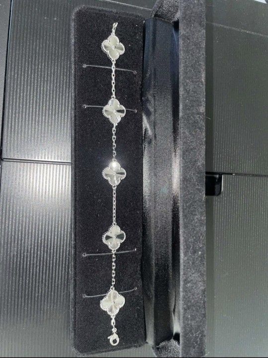 Silver White And Diamond Van Cleef Bracelet