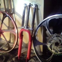 Two Magg Wheel's And Triple Trees Forks