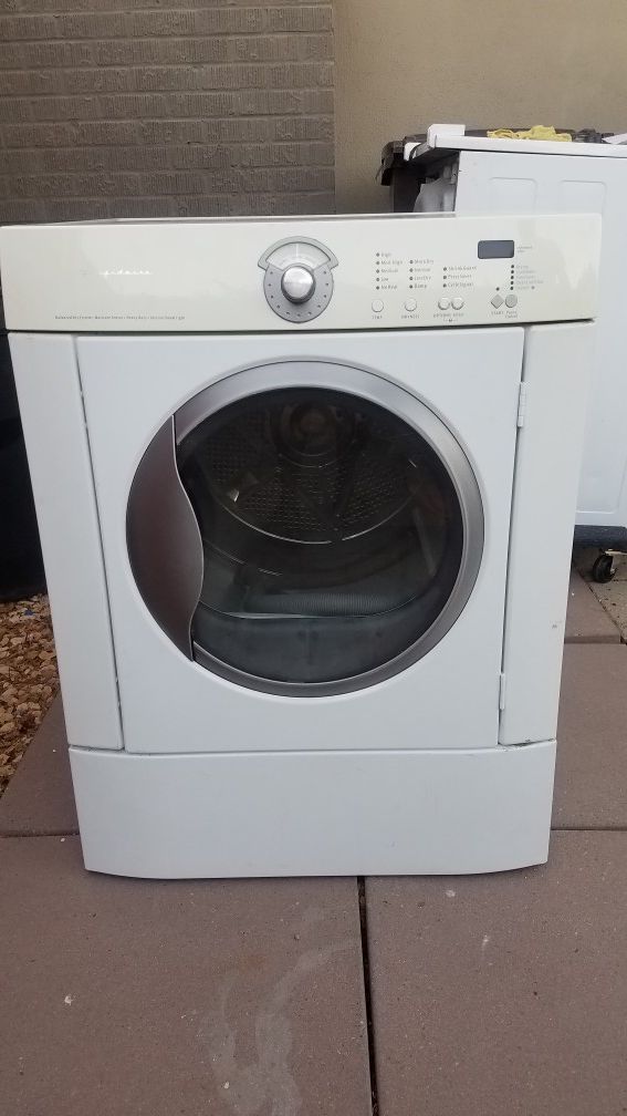 Frigidaire Dryer Model GLTF2940ES