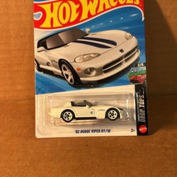 Hot Wheels ‘92 Dodge Viper RT/10 Treasure Hunt (Milwaukie,OR)