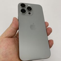 iPhone 15 Pro Max 256GB Factory Unlock 