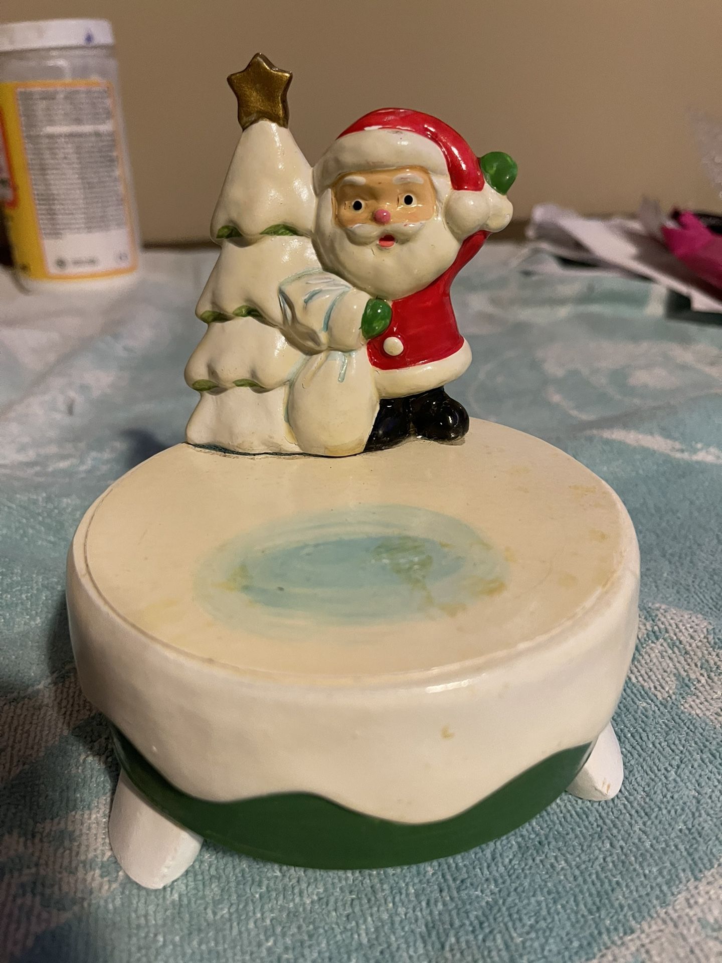 VINTAGE GIFT WORLD OF GORHAM SANTA MUSIC BOX