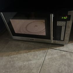 Oster  Microwave
