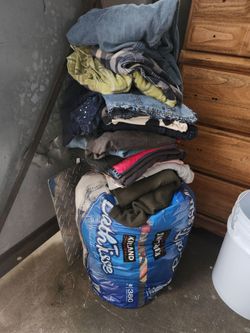 Free mix clothes. Don't do questions about it just send me a message if you are ready to come now please